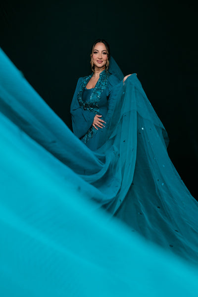 Ethereal Bloom Pleated Gown With Veil
