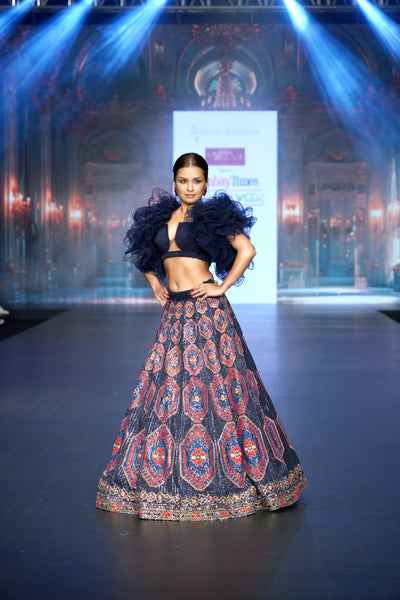Hexagon Harmony Kilim Lehenga Set