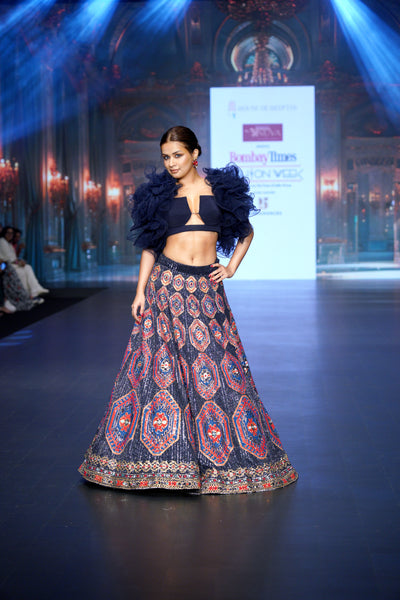 Hexagon Harmony Kilim Lehenga Set