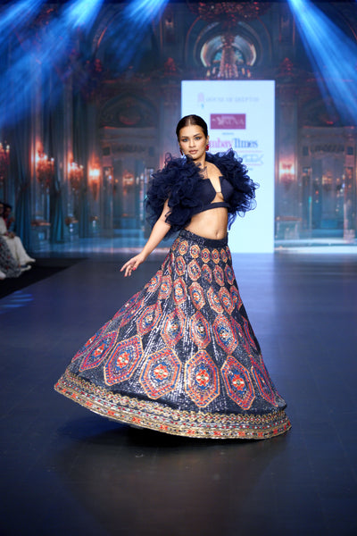 Hexagon Harmony Kilim Lehenga Set