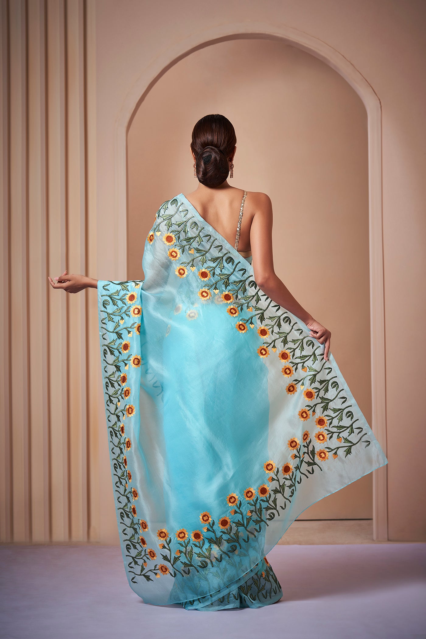 Zyana Embroidered Saree
