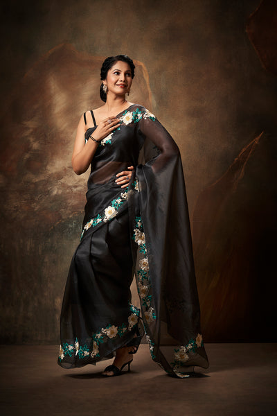 Lilya Embroidered Saree