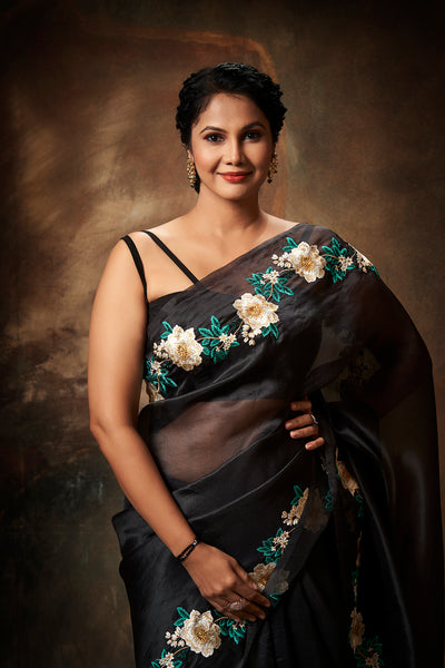Lilya Embroidered Saree