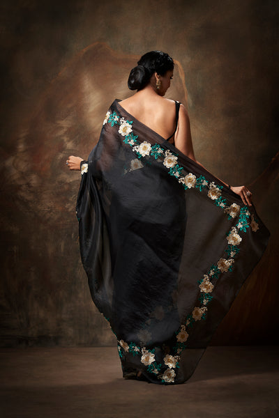 Lilya Embroidered Saree